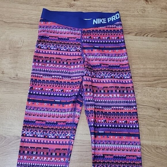 Nike Pro Pink and Purple Patterned Leggings Size S - Picture 2 of 6
